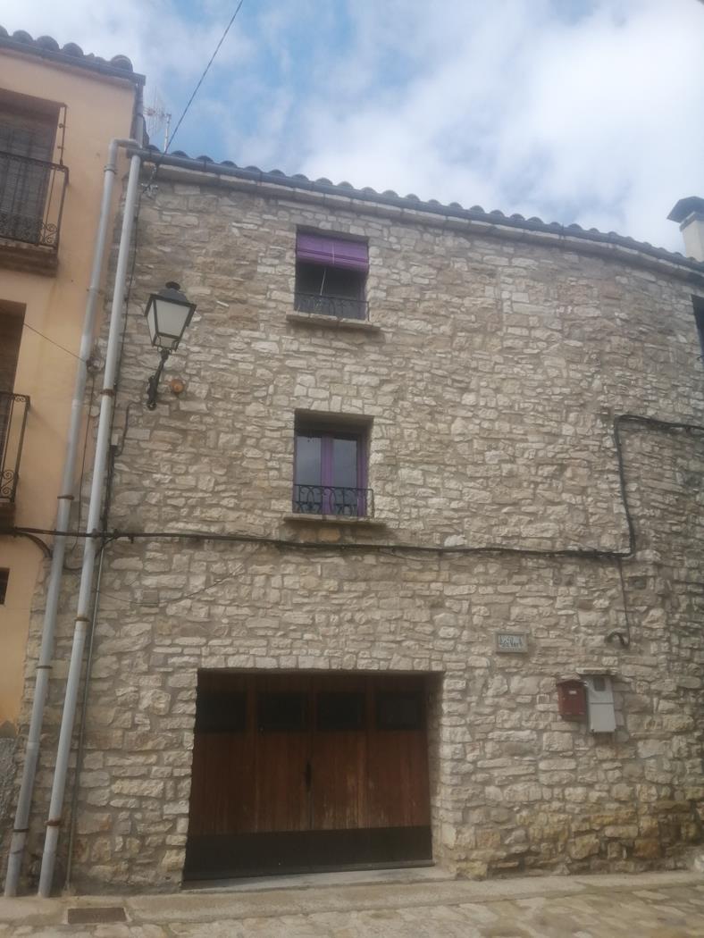 Casa de piedra en venta en La Segarra..